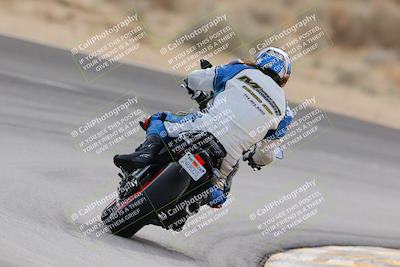 media/Dec-17-2022-SoCal Trackdays (Sat) [[224abd9271]]/Turn 10 Backside (120pm)/